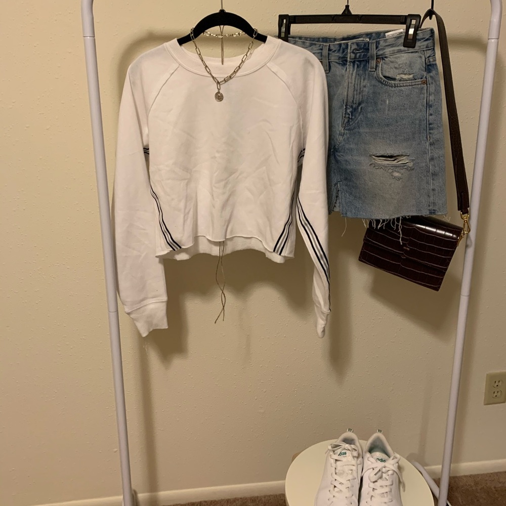 Cropped sweatshirt